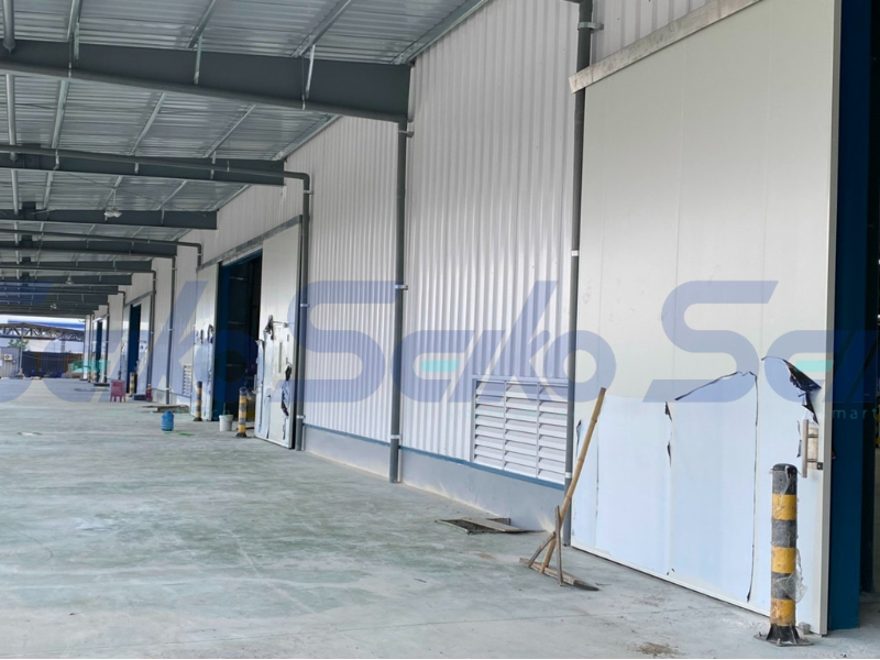 lắp cửa panel phòng sạch thực phẩm